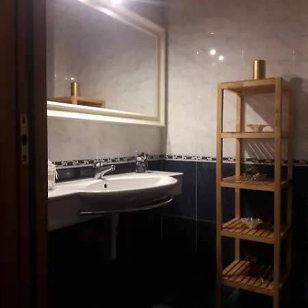 Casa Di Luca Apartment *